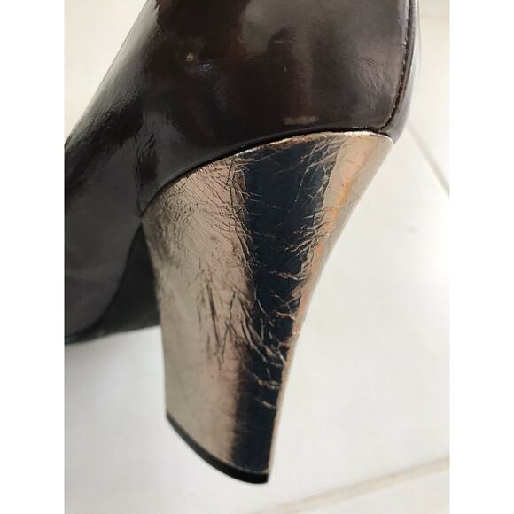 BCBGMaxAzria Javana Patent Leather Metallic Foil Block Heels FLAWS - Picture 12 of 12